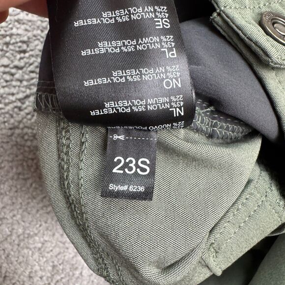 Kuhl Legendary Capri Pants Womens 8 Sage Green Stretch Outdoor Hiking Trek NWOT - Picture 12 of 16